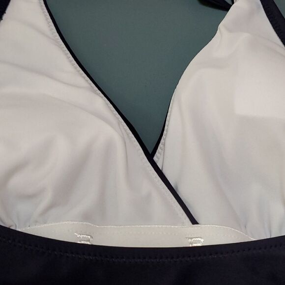 Nautical bathing suit top. NWT, navy 10, nice modest style. Next cruise.. - Picture 4 of 8